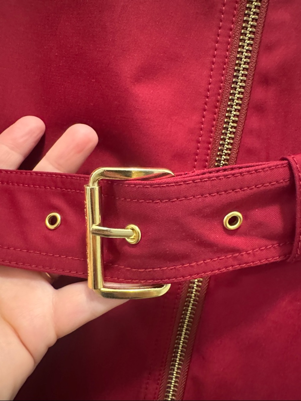 🆕 MICHAEL Michael Kors Red Belted Trench Coat with Gold Accents. XL. NWOT!🎉 - Picture 7 of 7